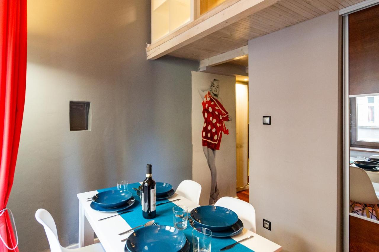 Lilly Apartment Main Train Station Old Town By The Castle Suites Krakow Cracóvia Exterior foto