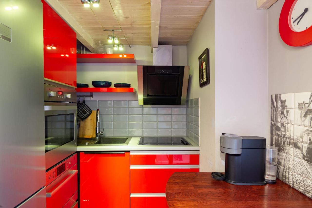 Lilly Apartment Main Train Station Old Town By The Castle Suites Krakow Cracóvia Exterior foto