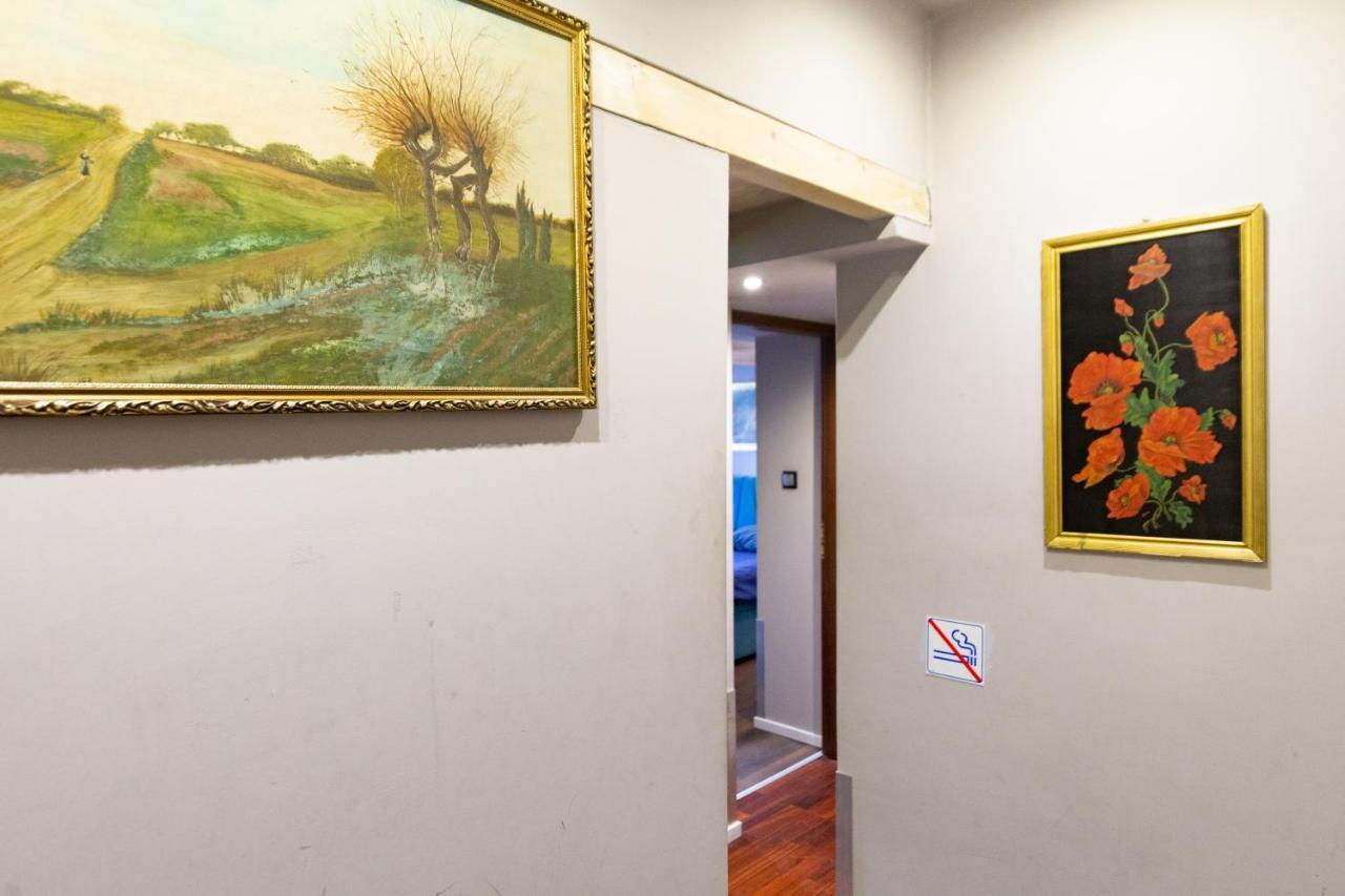 Lilly Apartment Main Train Station Old Town By The Castle Suites Krakow Cracóvia Exterior foto