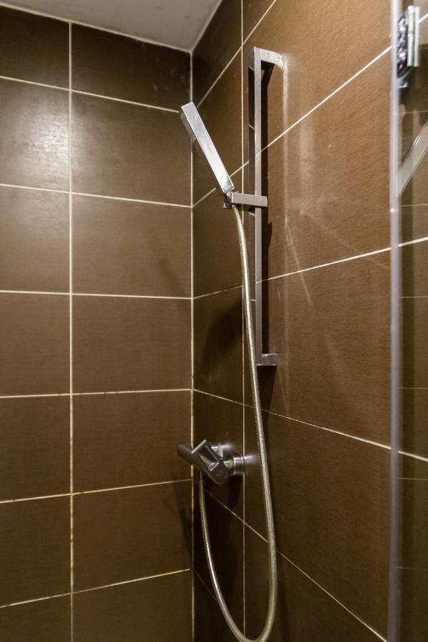 Lilly Apartment Main Train Station Old Town By The Castle Suites Krakow Cracóvia Exterior foto