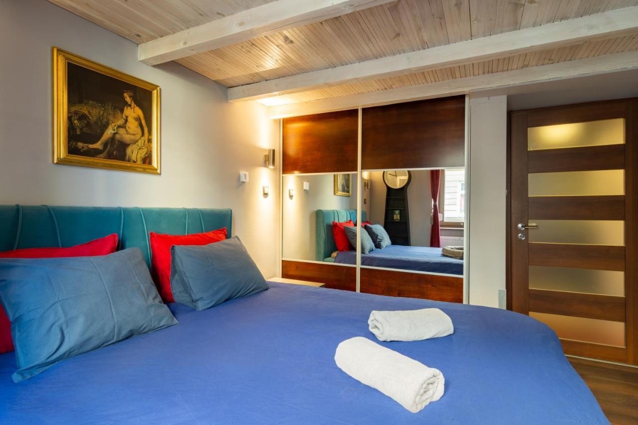 Lilly Apartment Main Train Station Old Town By The Castle Suites Krakow Cracóvia Exterior foto